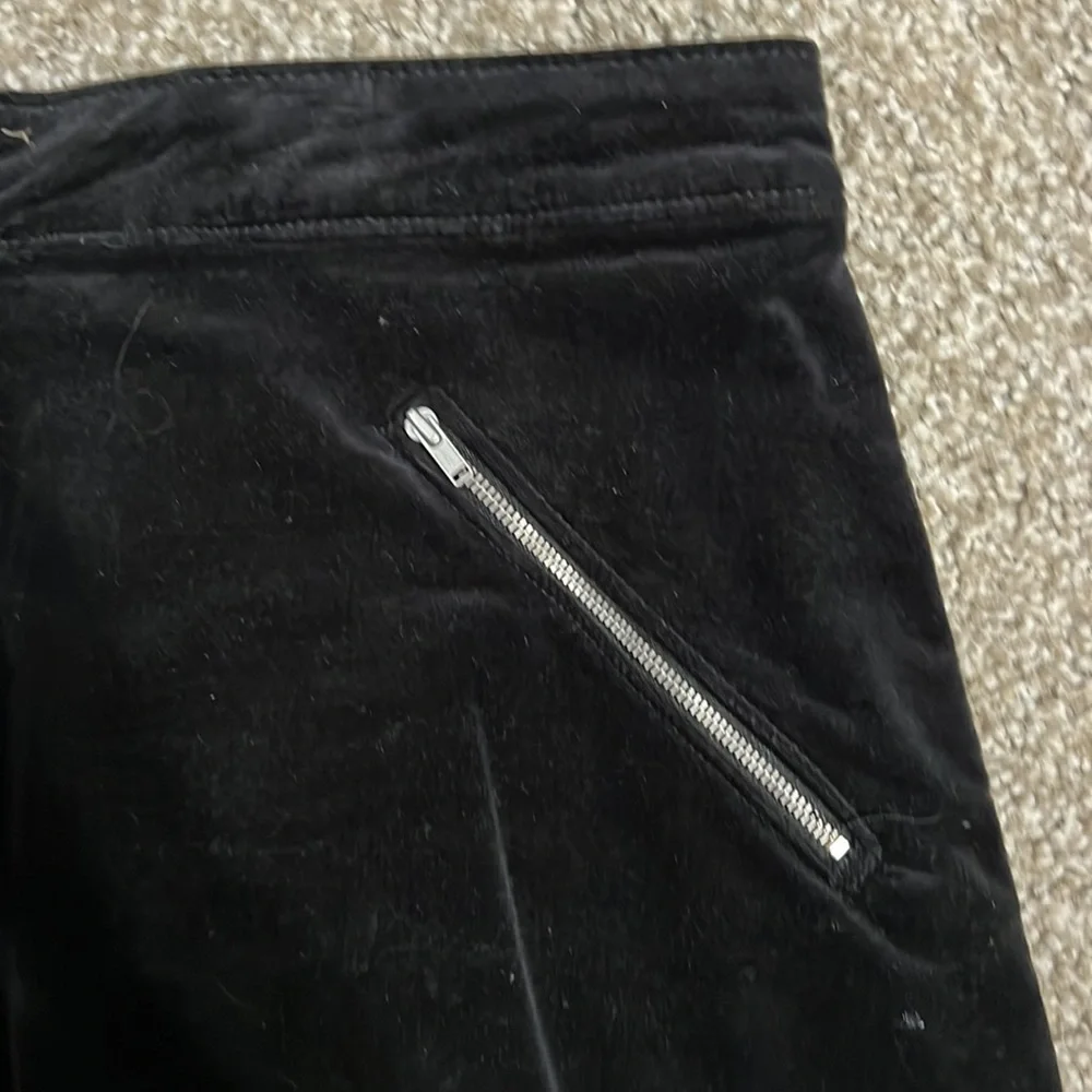 Black Velvet skirt - Picture 3 of 4